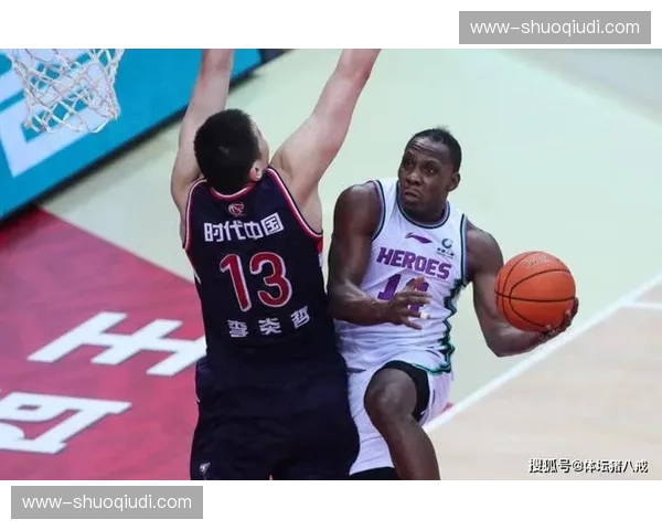 广州队袁照耀三分命中关键球，角色球员发挥成胜负手